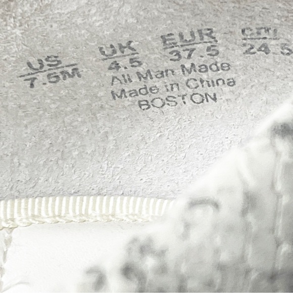 FRANCO SARTO Gray Embossed Snakeskin Slip On Loafer Sneaker, Size 7.5 - Picture 2 of 11